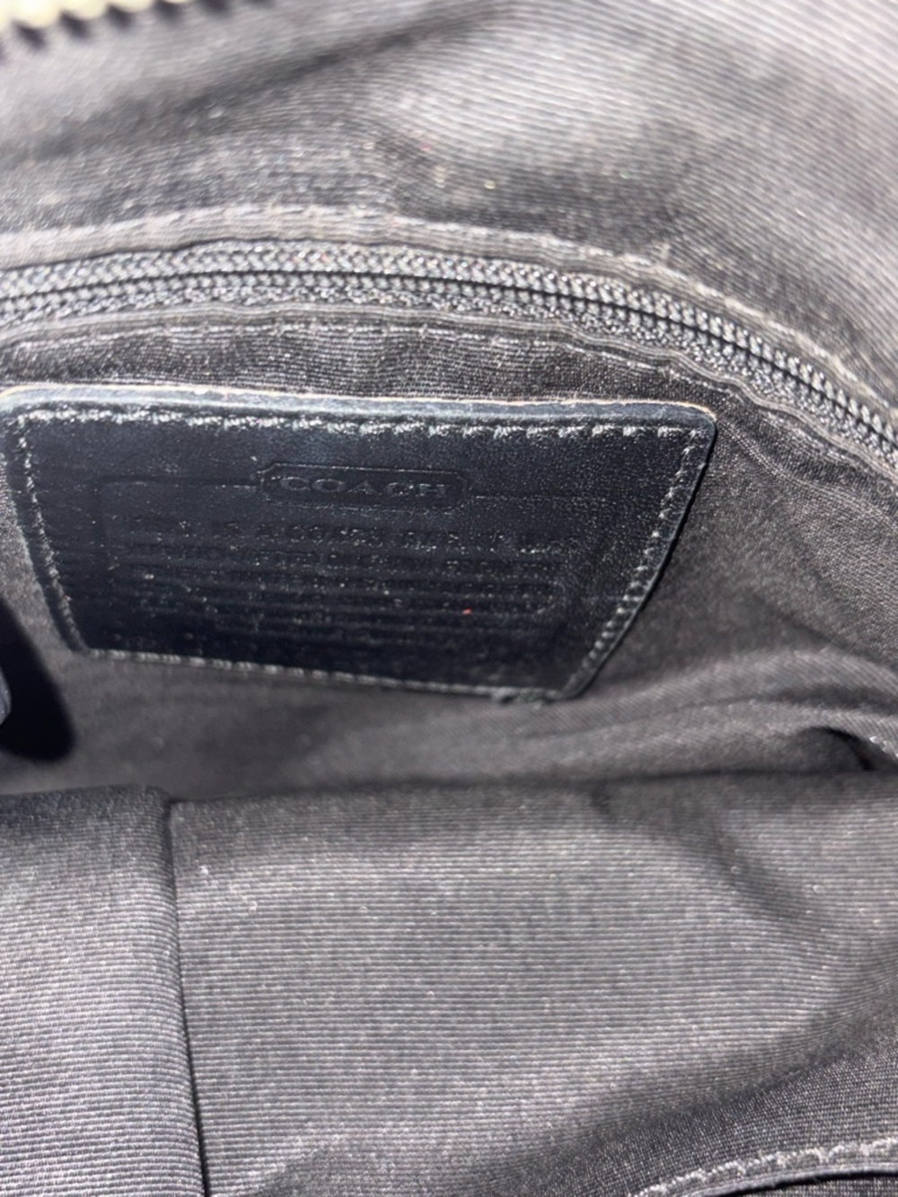 Coach Black Signature Pattern Shoulder Bag - Picture 4 of 7